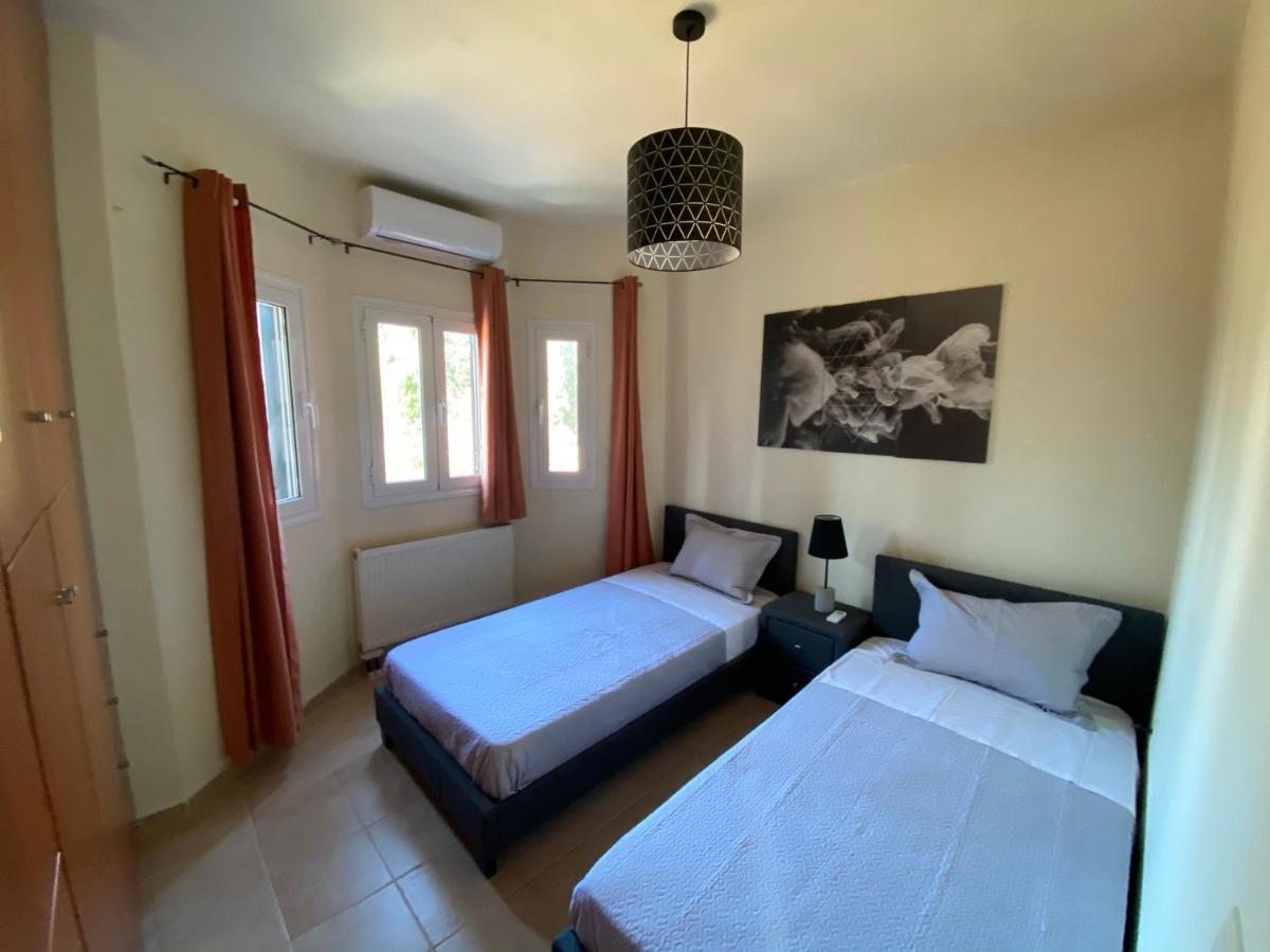 Apartamento Ivy House Modern Life Near Corfu Town Kontokali Exterior foto