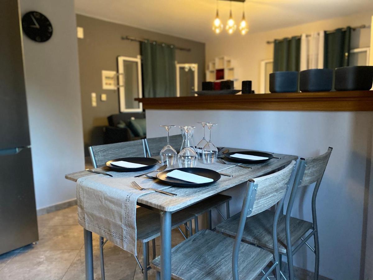 Apartamento Ivy House Modern Life Near Corfu Town Kontokali Exterior foto